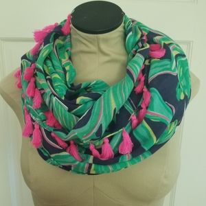 Lilly Pulitzer Riley mSummer Infinity Scarf